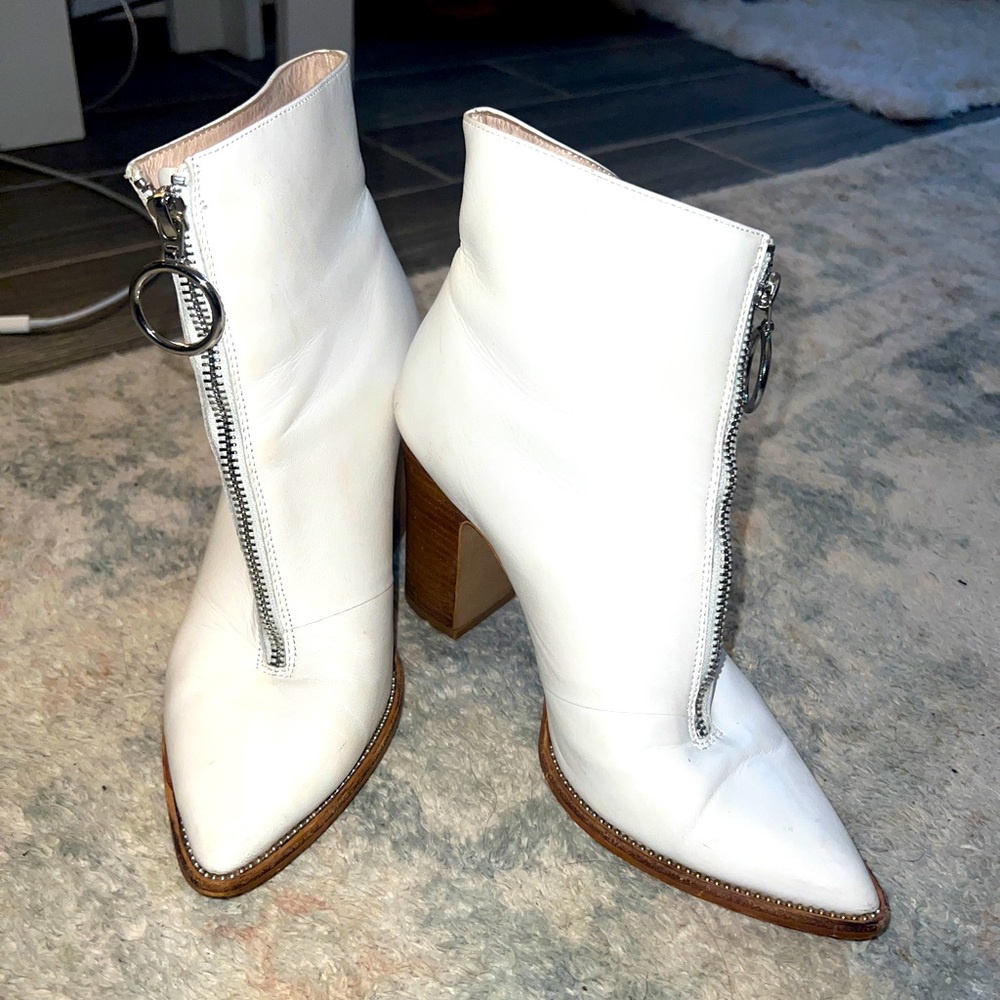 Kristin Cavallari x Chinese laundry white leather boots